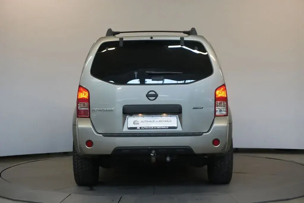 Gebraucht Nissan Pathfinder 231 PS (169 kW) 2012 Grau SUV