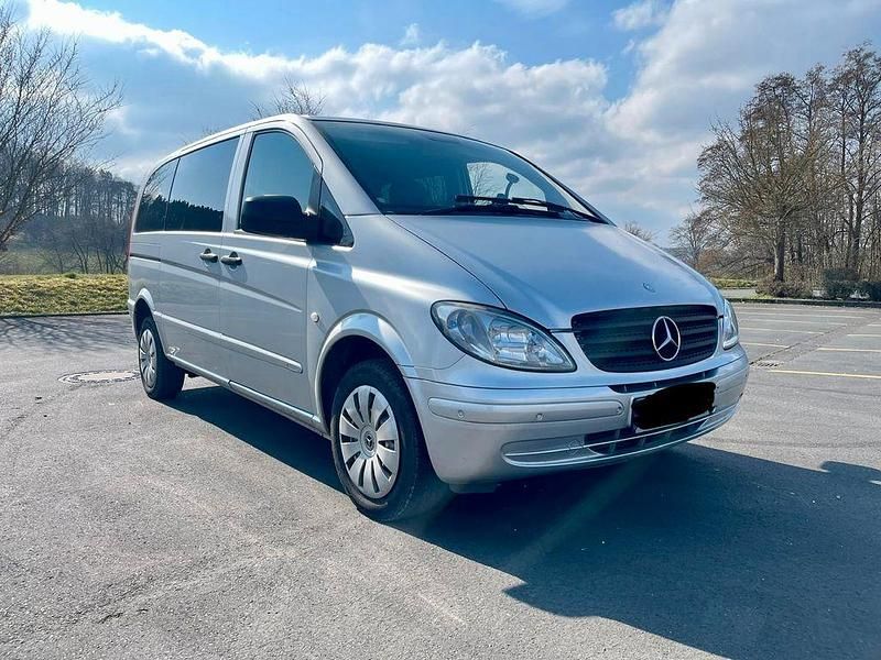 Gebraucht Mercedes Vito 116 PS (85 kW) 2010 Silber Van