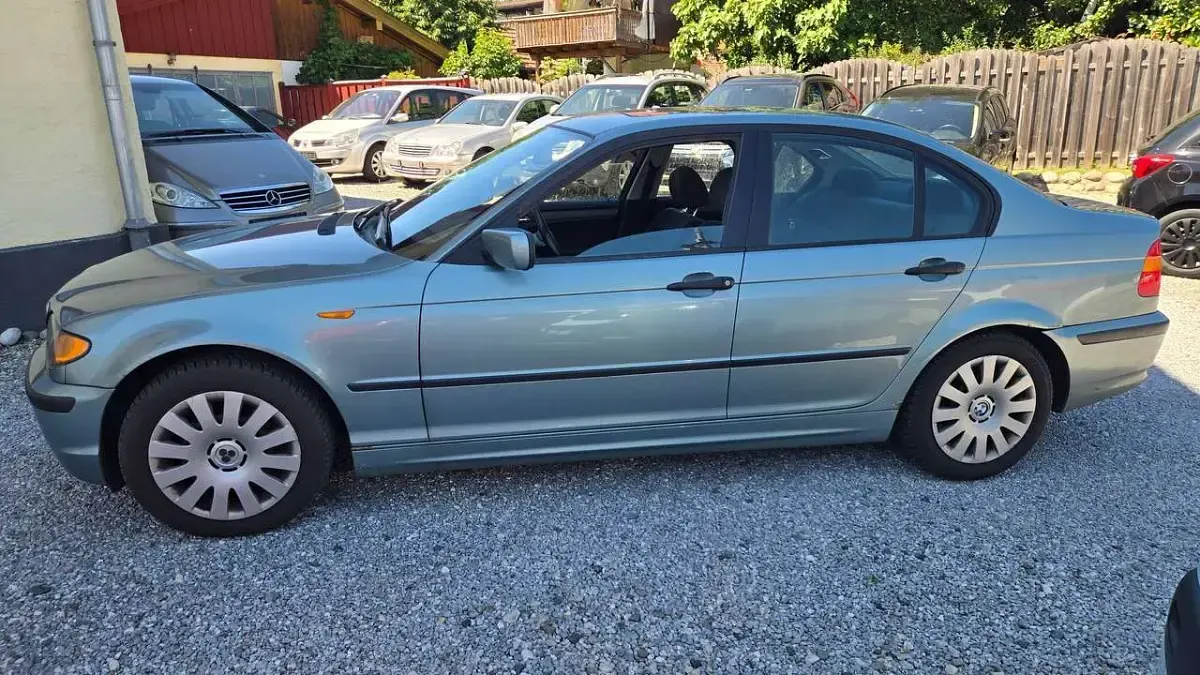 Gebraucht BMW 318 143 PS (105 kW) 2002 Grün Limousine