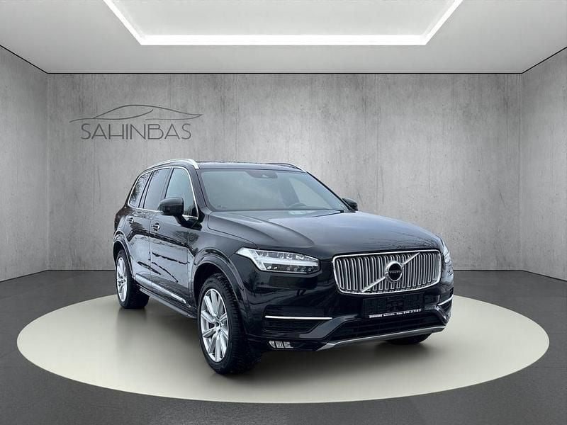 Schwarz Gebraucht 2019 Volvo XC90 Inscription SUV | 26.490 € (Superpreis) - Bild 1/4