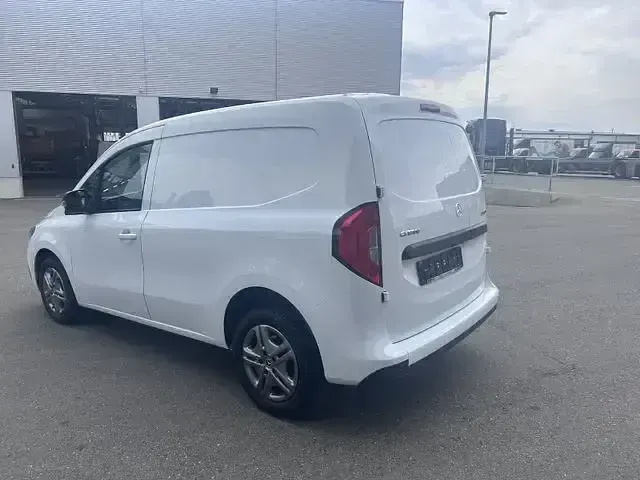 Gebraucht Mercedes Citan 112 116 PS (85 kW) 2025 Weiß Van / Kleinbus