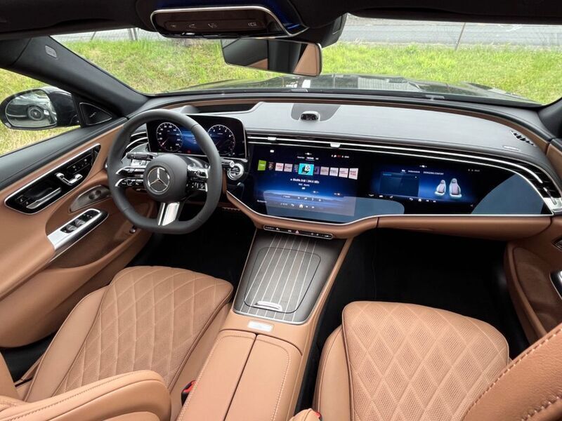 Gebraucht Mercedes E200 AMG 204 PS (150 kW) 2024 Schwarz Limousine