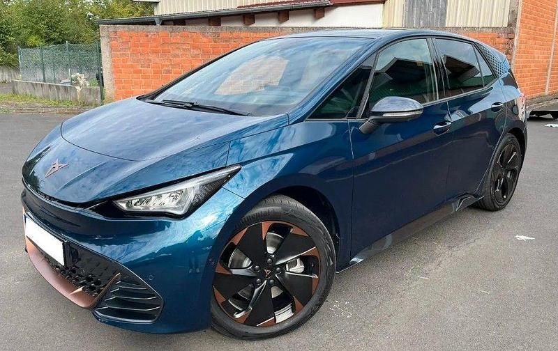 Aurora blue metallic (metallic) Gebraucht 2023 Cupra Born Kleinwagen | 26.990 € (Fairer Preis) - Bild 1/4