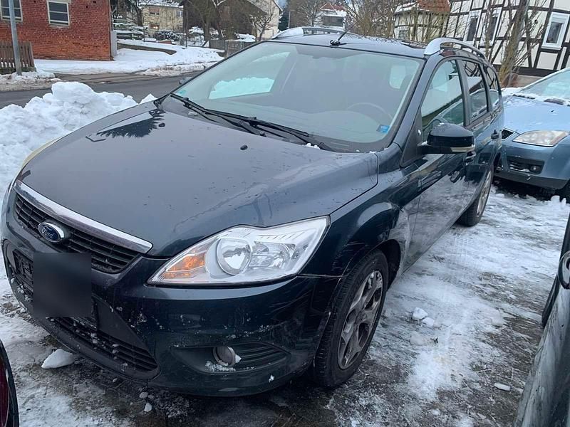 Schwarz Gebraucht 2010 Ford Focus Viva Kombi | 950 € (Superpreis) - Bild 1/4