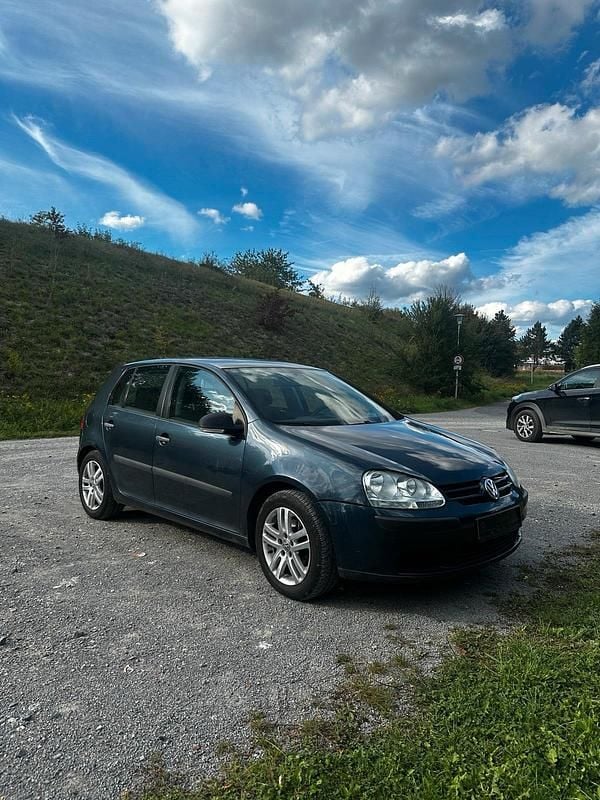 Silber Gebraucht 2005 VW Golf V Kleinwagen | 2.999 € (Fairer Preis) - Bild 1/4