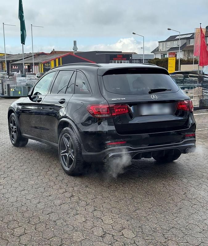 Gebraucht Mercedes GLC43 AMG AMG 390 PS (286 kW) 2022 Schwarz SUV
