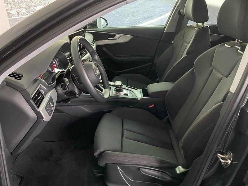 Gebraucht Audi A4 Advanced 204 PS (150 kW) 2023 Manhattangrau metallic Kombi