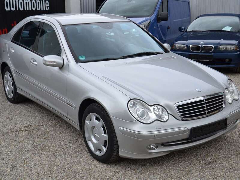 Brillantsilber metalliclack Gebraucht 2003 Mercedes C240 Limousine | 7.600 € (Teuer) - Bild 1/4