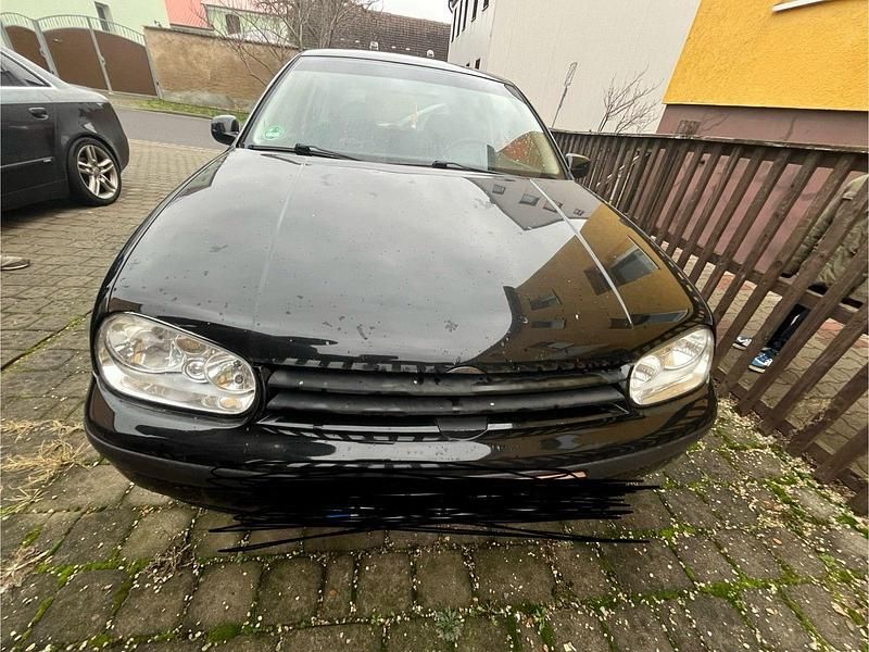 Schwarz Gebraucht 1998 VW Golf IV Basis Limousine | 500 € (Superpreis) - Bild 1/4