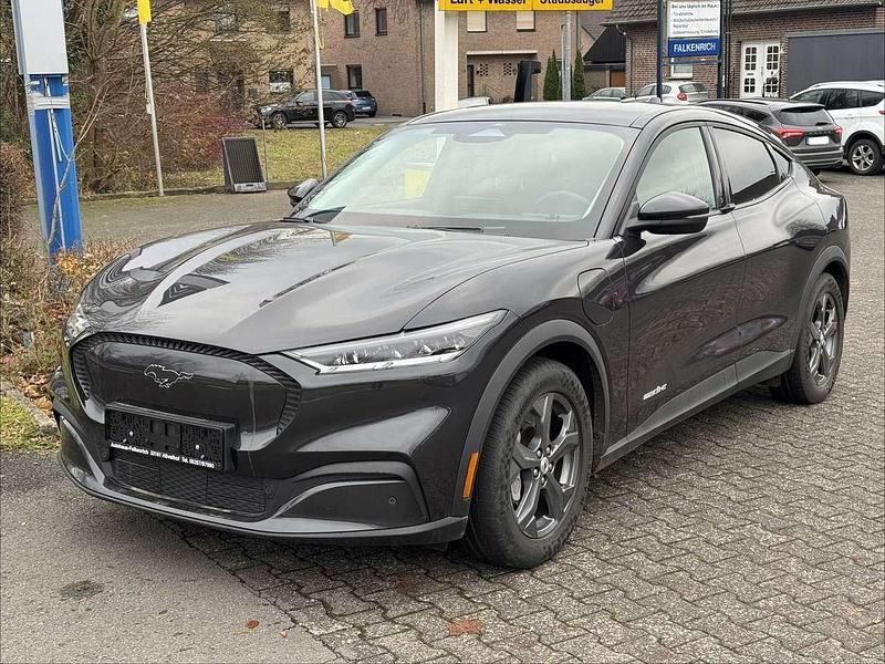 Darkmatter grey metallic Gebraucht 2022 Ford Mustang Mach-E SUV | 26.980 € (Superpreis) - Bild 1/4