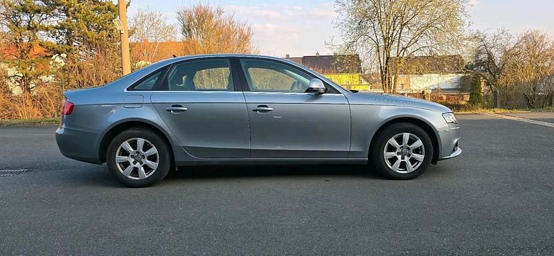 Gebraucht Audi A4 140 PS (102 kW) 2008 Silber Limousine