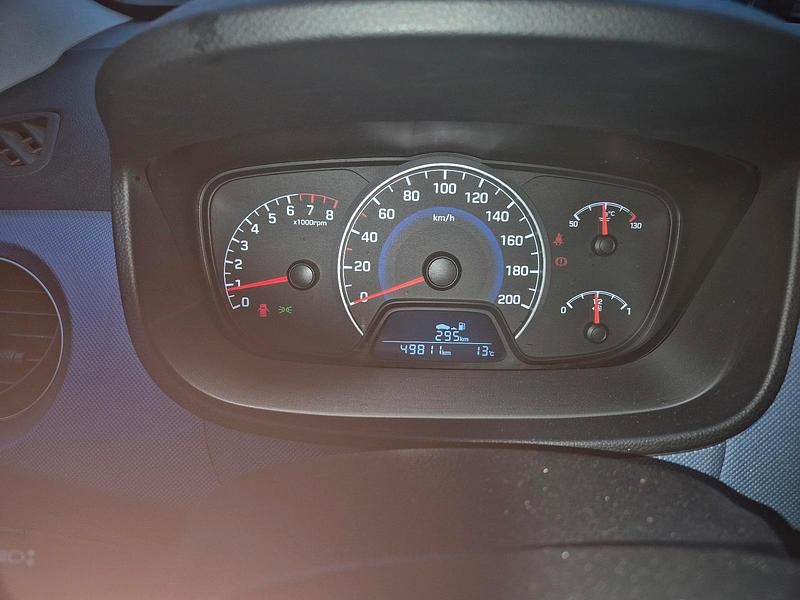 Gebraucht Hyundai i10 GO! 87 PS (63 kW) 2014 Blau Kleinwagen