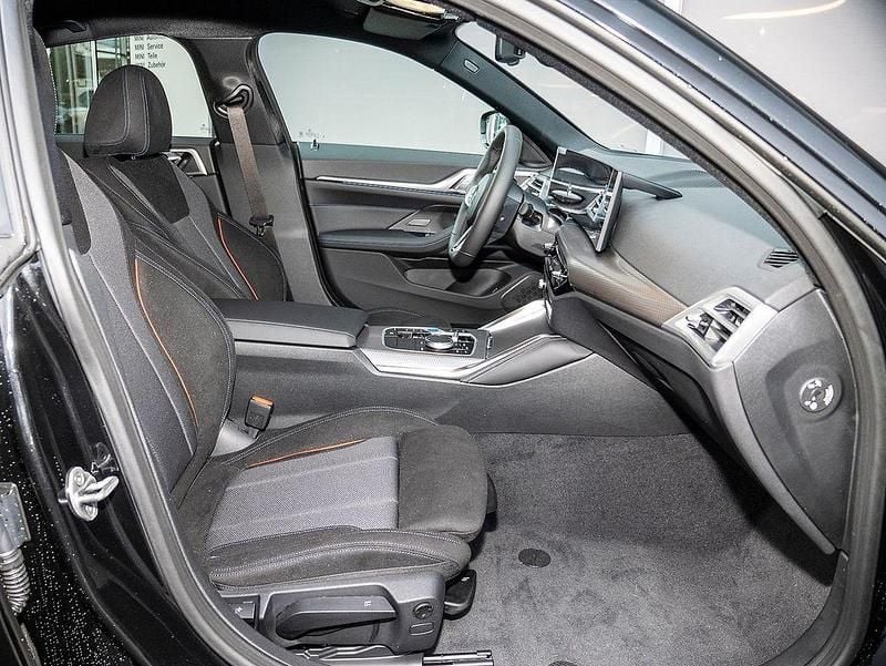 Neu BMW i4 Performance 294 kW (401 PS) 2025 Black sapphire Limousine