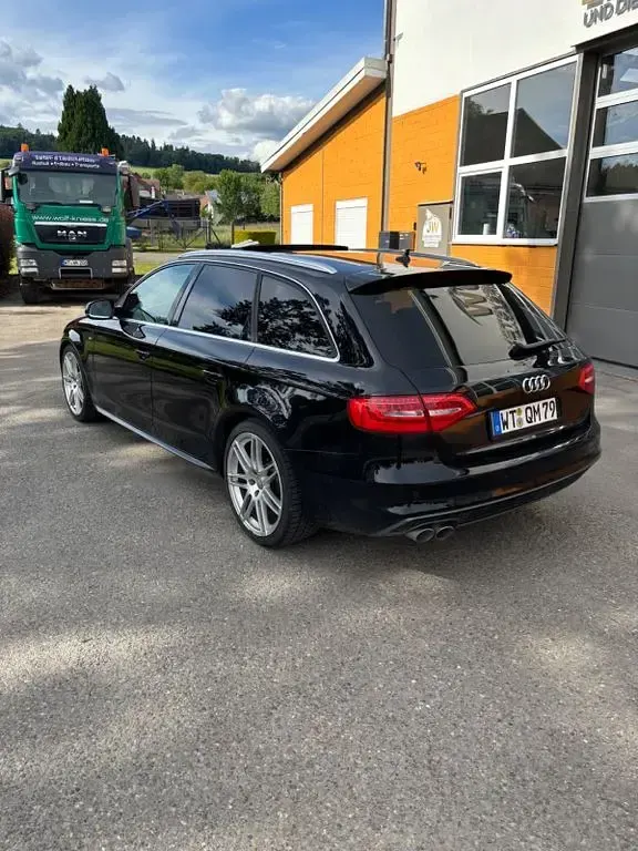 Gebraucht Audi A4 S-Line 177 PS (130 kW) 2012 Schwarz Kombi