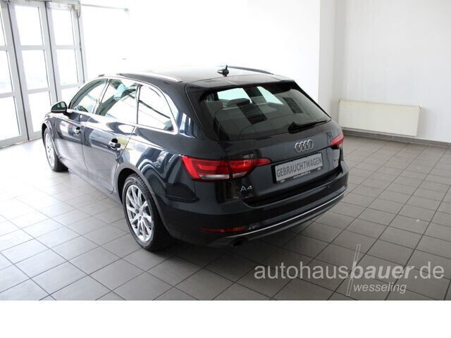 Gebraucht Audi A4 Sport 150 PS (110 kW) 2018 Blau metallic Kombi
