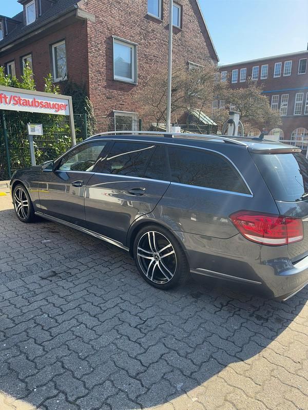 Usata Mercedes E350 252 CV (185 kW) 2013 Grigio Station wagon