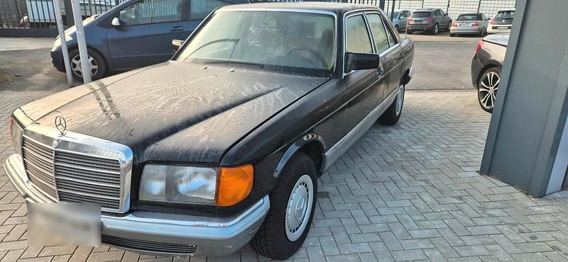 Gebraucht Mercedes E500 240 PS (176 kW) 1981 Schwarz Limousine