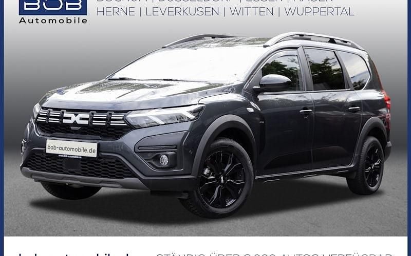 Grau Gebraucht 2023 Dacia Jogger Extreme Kombi | 19.444 € (Fairer Preis) - Bild 1/4
