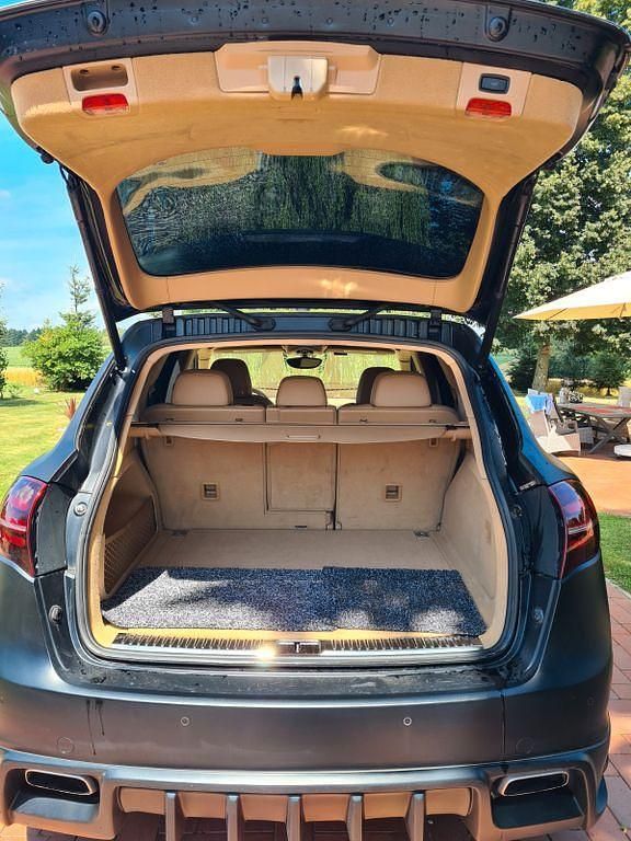 Gebraucht Porsche Cayenne 272 PS (200 kW) 2012 Schwarz SUV