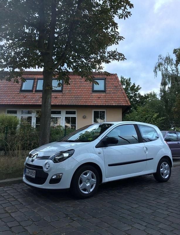 Weiß Gebraucht 2014 Renault Twingo Dynamique Kleinwagen | 3.300 € (Guter Preis) - Bild 1/4