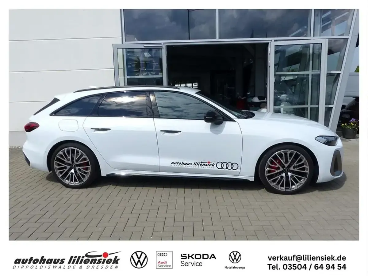 Gebraucht Audi A5 Edition .1 204 PS (150 kW) 2025 Gletscherweiß metallic Kombi