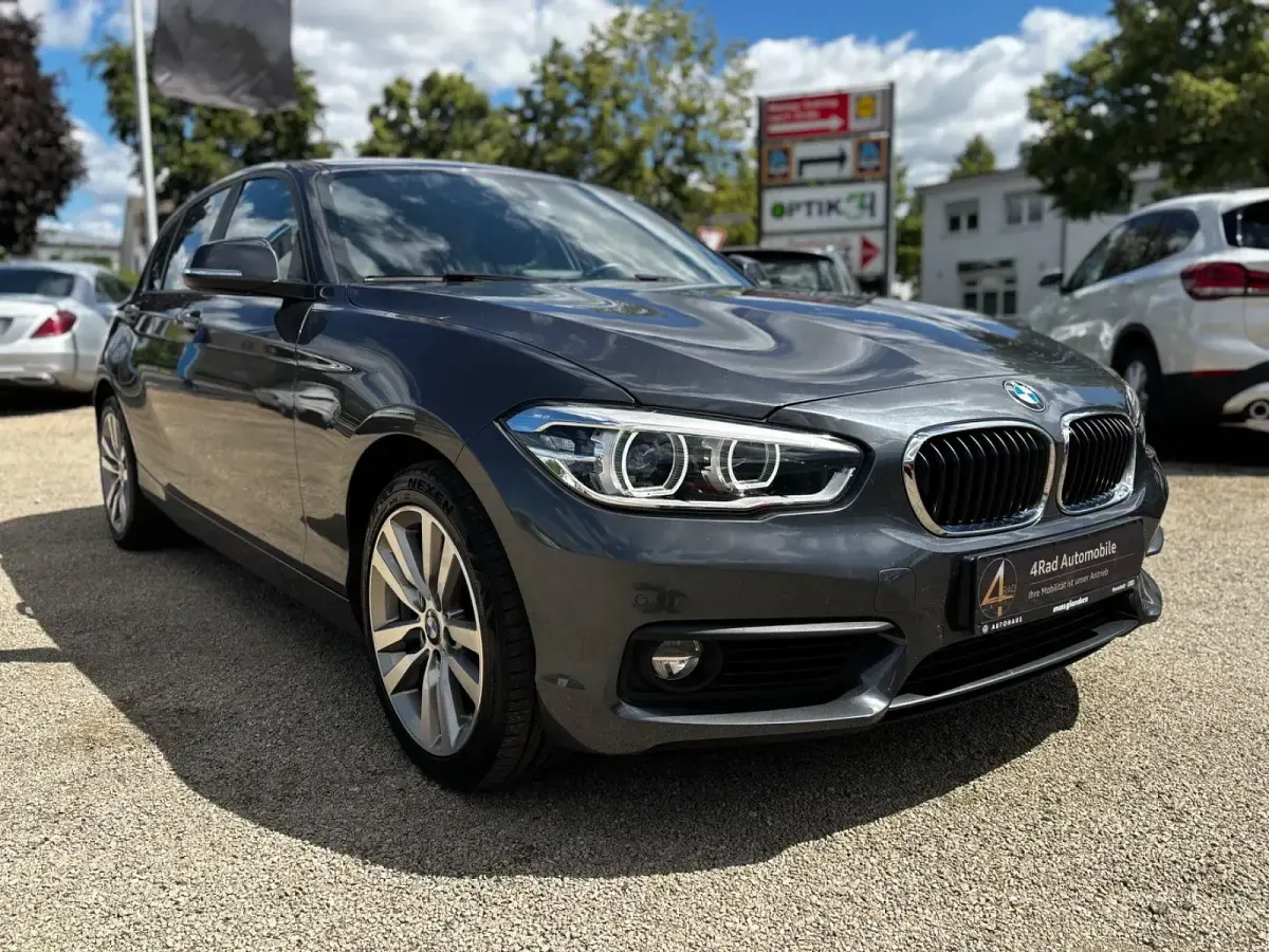 Gebraucht BMW 118 Advantage 150 PS (110 kW) 2019 Grau Kleinwagen