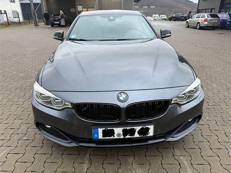 Grau Gebraucht 2015 BMW 425 Sport Line Coupé | 17.000 € (Fairer Preis) - Bild 1/4