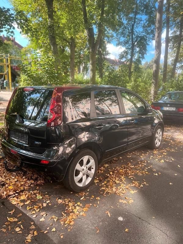 Schwarz Gebraucht 2011 Nissan Note Van / Kleinbus | 2.499 € (Guter Preis) - Bild 1/4
