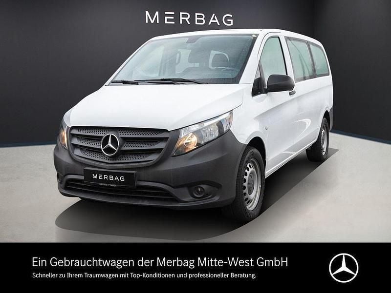 Arktikweiß Gebraucht 2018 Mercedes Vito Van | 23.900 € (Guter Preis) - Bild 1/4
