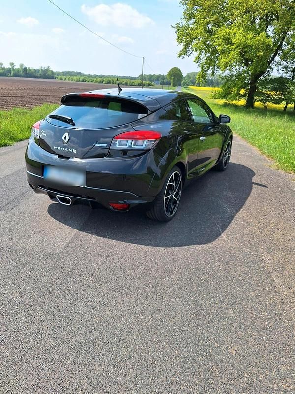 Schwarz Gebraucht 2010 Renault Mégane III R.S. Coupé | 15.699 € (Fairer Preis) - Bild 1/4