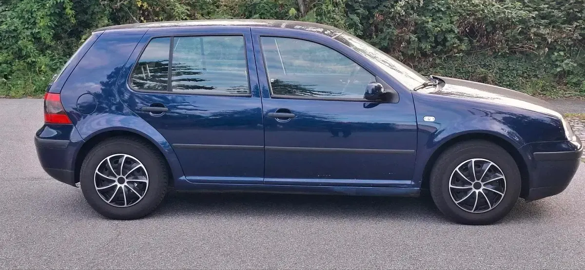 Gebraucht VW Golf IV 75 PS (55 kW) 2002 Blau Limousine