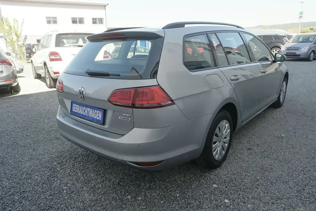 Gebraucht VW Golf VII 110 PS (80 kW) 2016 Silber Limousine