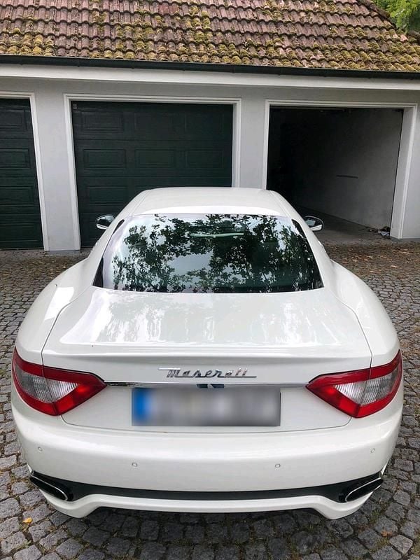Gebraucht Maserati Granturismo 441 PS (324 kW) 2008 Weiß Coupé
