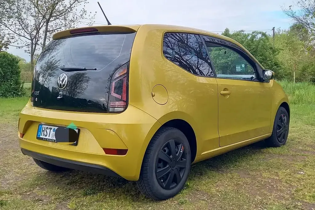 Usado VW up! 60 HP (44 kW) 2020 Amarelo Citadino