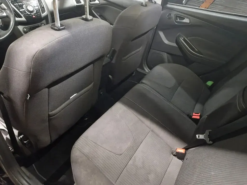 Gebraucht Ford Focus Champions Edition 182 PS (133 kW) 2011 Schwarz Limousine