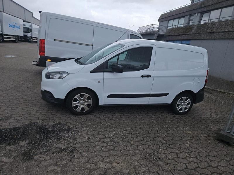 Second-hand Ford Transit 101 CP (74 kW) 2022 Alb Van