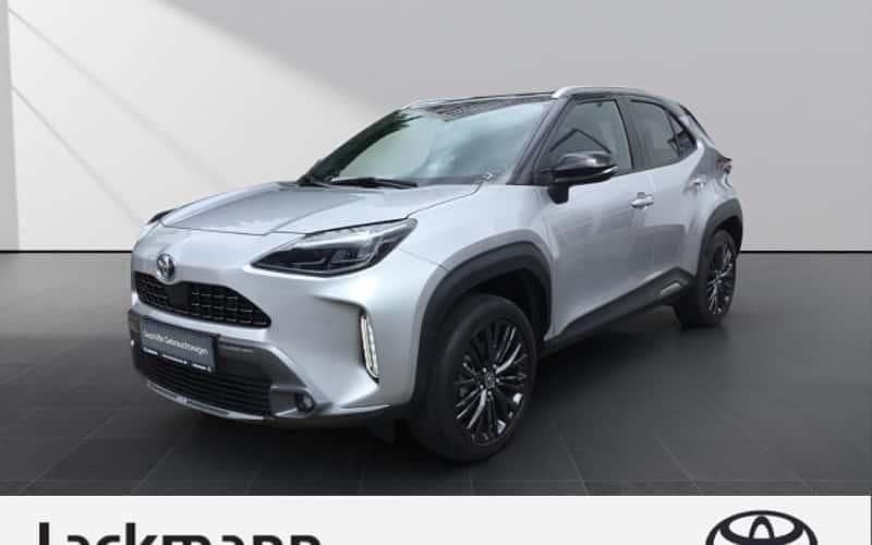 Silber Gebraucht 2022 Toyota Yaris Cross SUV | 25.990 € (Fairer Preis) - Bild 1/4