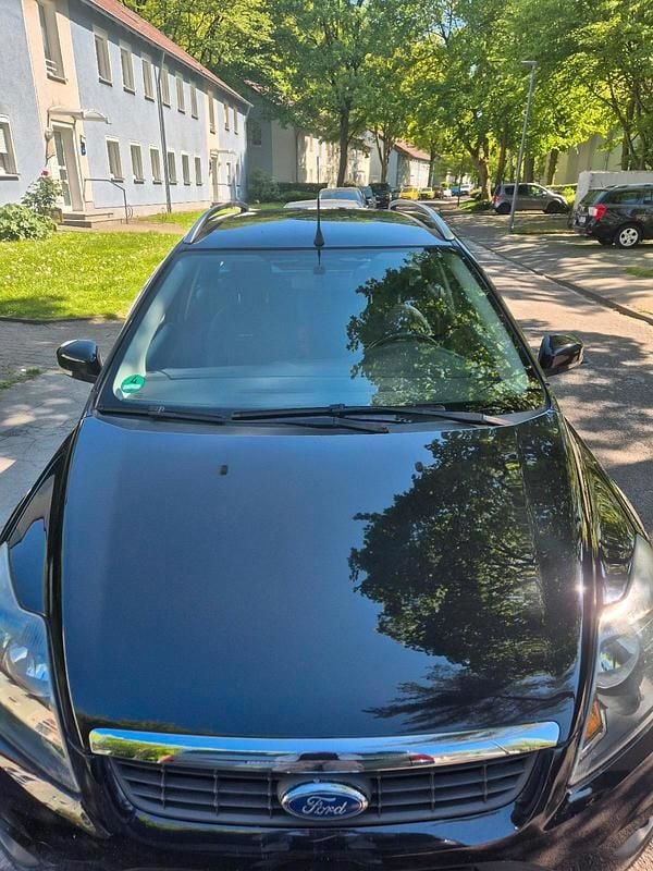 Gebraucht Ford Focus 116 PS (85 kW) 2009 Schwarz Kombi