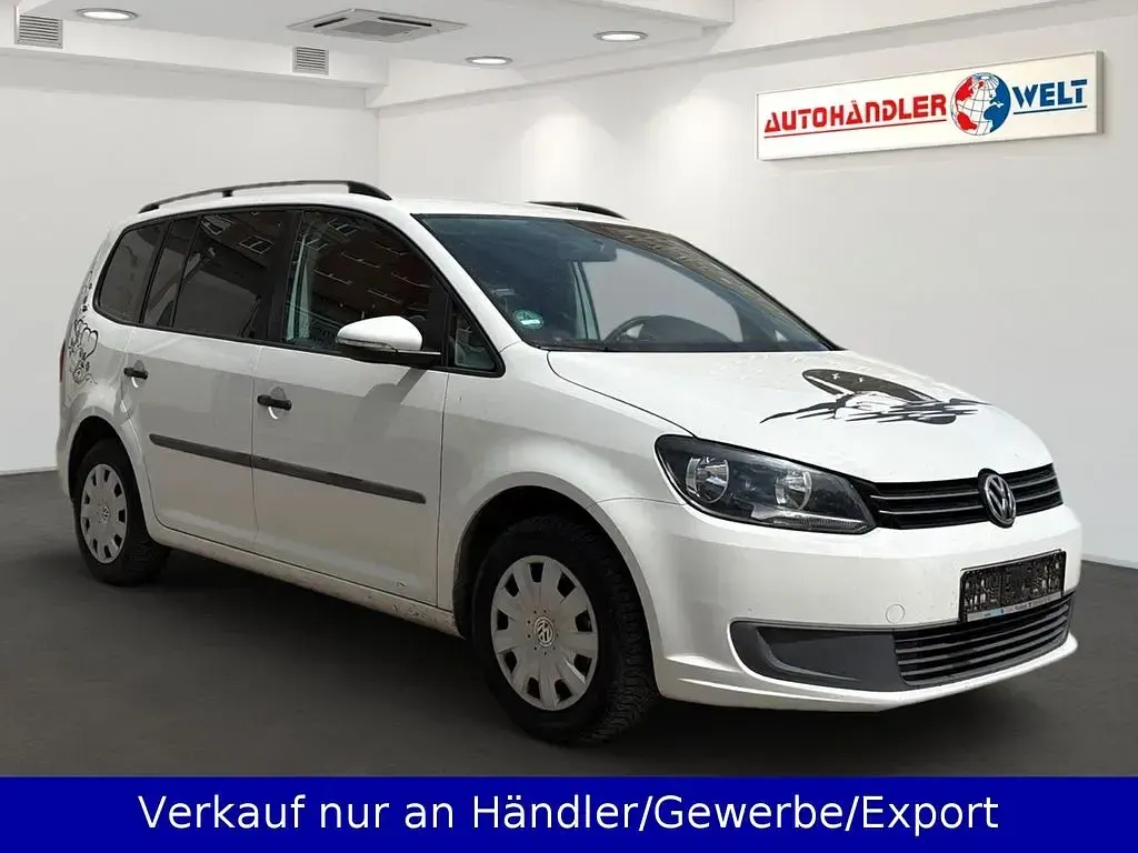 Używany VW Touran 105 KM (77 kW) 2011 Biały Minivan