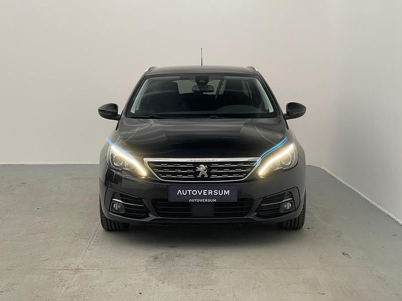 Gebraucht Peugeot 308 Allure 131 PS (96 kW) 2021 Lackierung schwarz perla nera/ Kombi