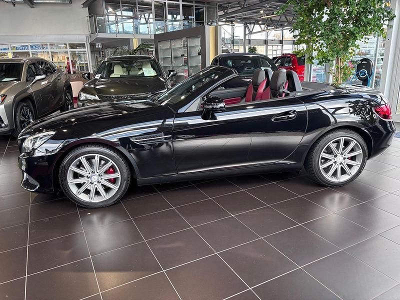 Gebraucht Mercedes SLC300 245 PS (180 kW) 2016 Obsidianschwarz (metallic) Cabrio