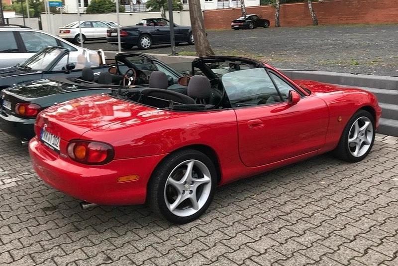 Gebraucht Mazda MX5 110 PS (80 kW) 1999 Rot Cabrio
