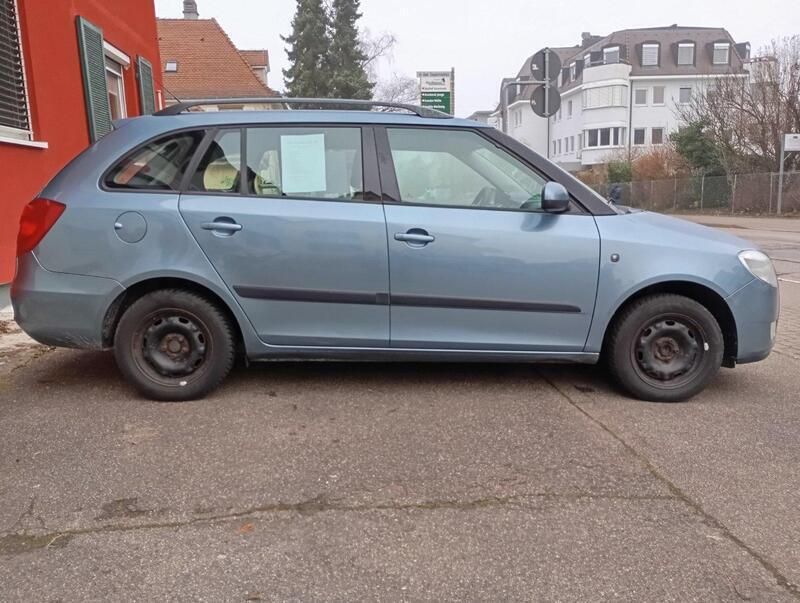 Grau Gebraucht 2007 Skoda Fabia Kombi | 3.000 € (Fairer Preis) - Bild 1/4