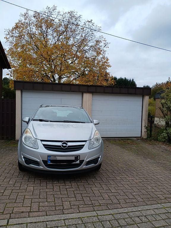 Silber Gebraucht 2010 Opel Corsa Kleinwagen | 2.700 € (Guter Preis) - Bild 1/4