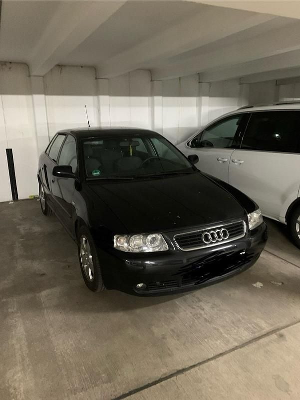 Schwarz Gebraucht 2003 Audi A3 Limousine | 1.800 € (Guter Preis) - Bild 1/4