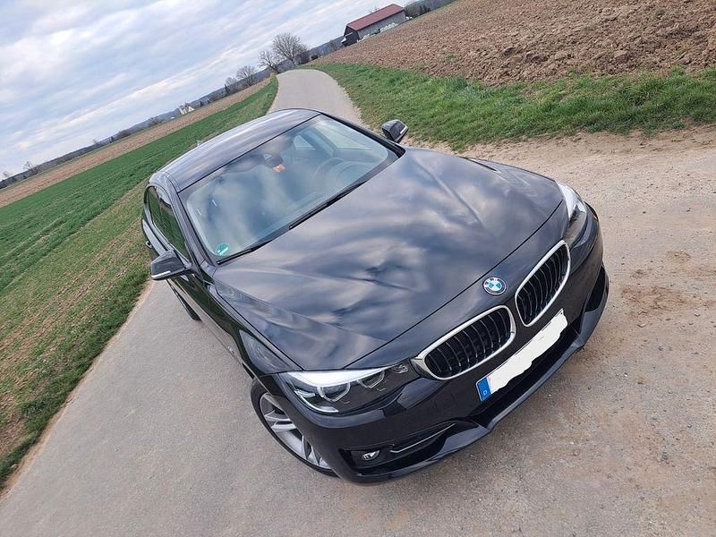 Schwarz Gebraucht 2018 BMW 320 Gran Turismo Sport Line Limousine | 18.800 € (Guter Preis) - Bild 1/4