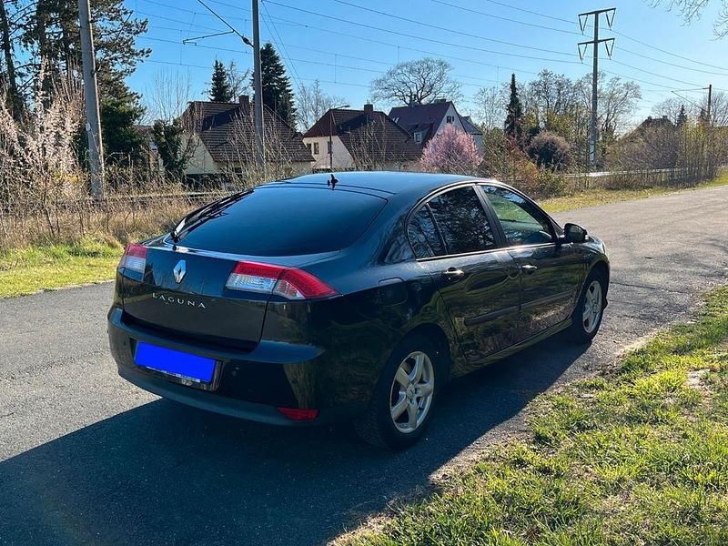 Gebraucht Renault Laguna III 140 PS (102 kW) 2008 Schwarz Limousine