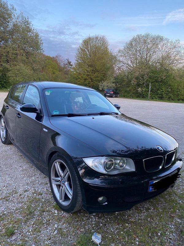 Schwarz Gebraucht 2006 BMW 120 Kleinwagen | 2.299 € (Guter Preis) - Bild 1/4