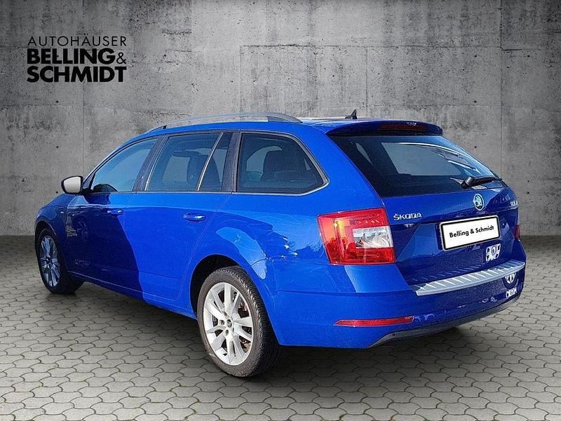 Gebraucht Skoda Octavia Clever 116 PS (85 kW) 2018 Energyblau Kombi