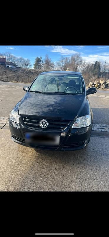 Gebraucht VW Fox 40 PS (29 kW) 2011 Schwarz Kleinwagen